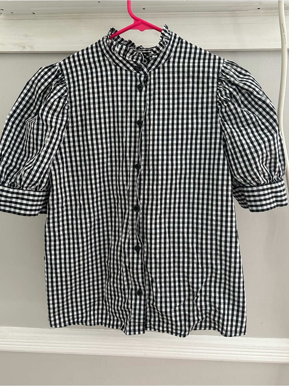 Who What Wear Black & White Gingham Ruffle-Neck Blouse